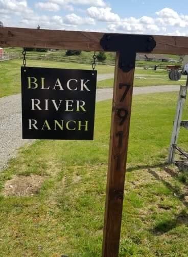 Custom metal ranch entrance sign personalized | SJP Metal Works, LLC