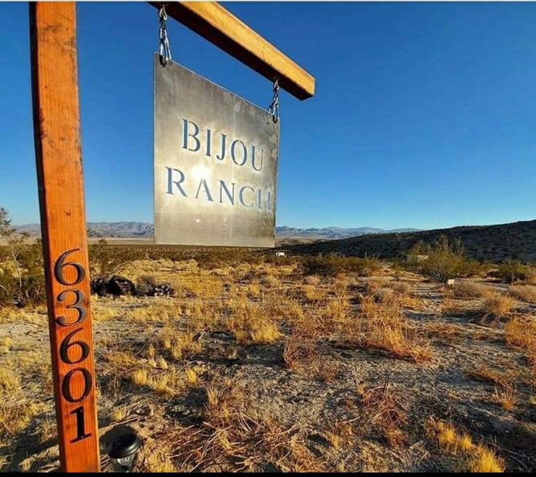 Custom metal ranch entrance sign personalized | SJP Metal Works, LLC